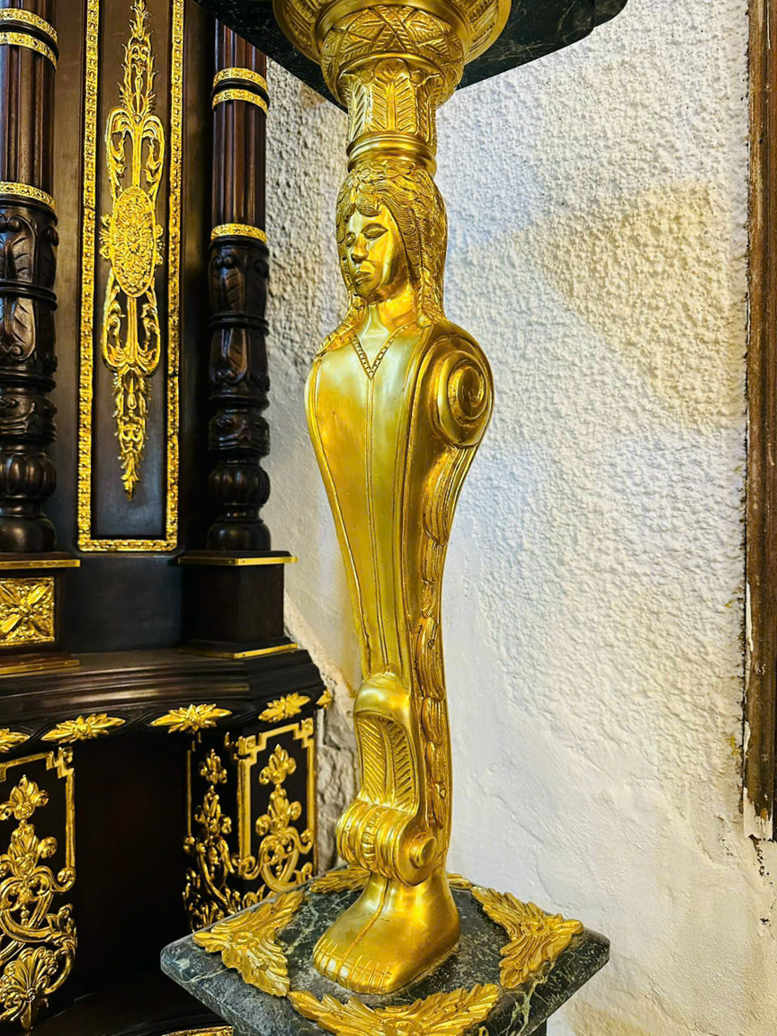 Đôn Đồng Caryatid Phong Cách Ai Cập – Tuyệt Tác Nghệ Thuật Trang Trí Châu Âu