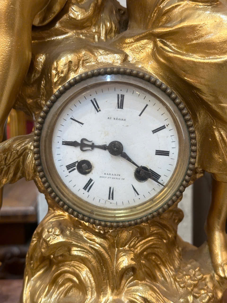 Đồng Hồ Đẳng Cấp Quý Tộc &nbsp;– Sang Trọng Vượt Thời Gian [TH1090]