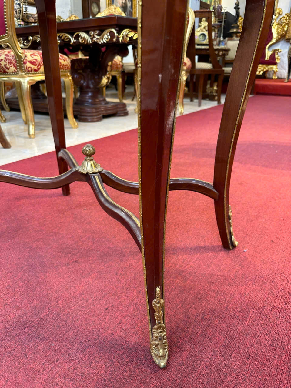 Đôn Cổ Cao Cấp Chuẩn Zin – Điểm Nhấn Sang Trọng Không Gian