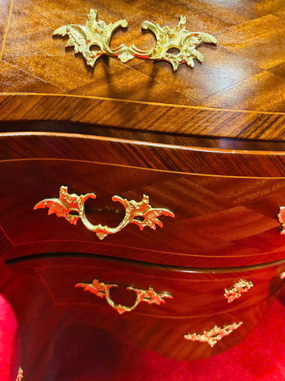 Đôn Pháp Xưa – Vẻ Đẹp Rococo Sang Trọng Và Đầy Quyến Rũ [TH3407]