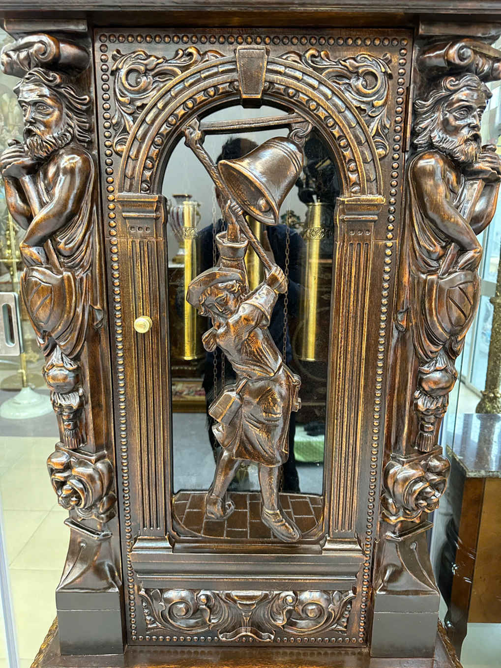 Đồng Hồ Tủ Châu Âu Cổ Điển