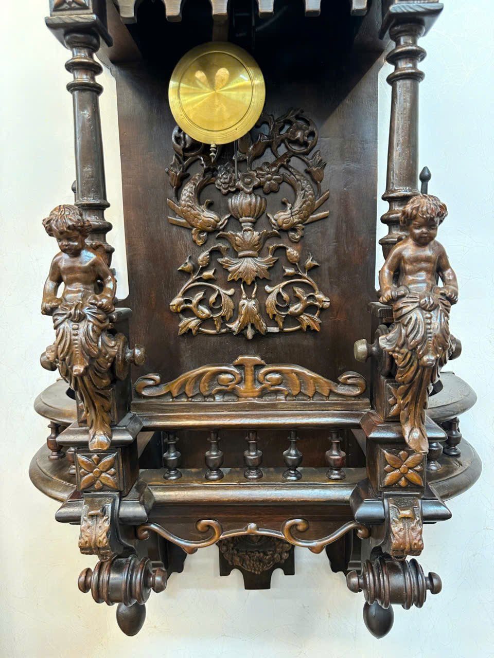 Đồng Hồ Cổ Veddet: Vẻ Đẹp Vượt Thời Gian