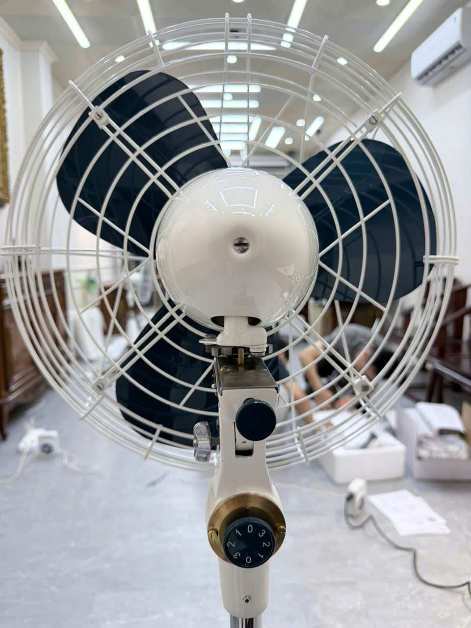 Fuji Tên Lửa Cánh 400 Siêu Vip – Quạt Nhật Cổ Nguyên Zin Tuyển Chọn