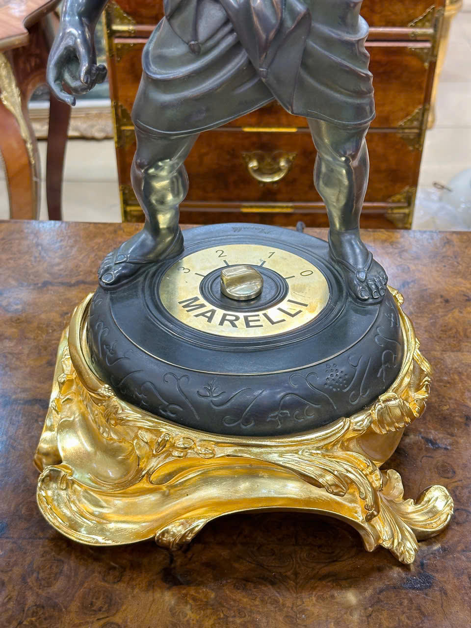 Quạt Tượng Marelli Cổ Zin Nguyên Bản – Tuyệt Tác Quạt Cổ Nghệ Thuật Châu Âu