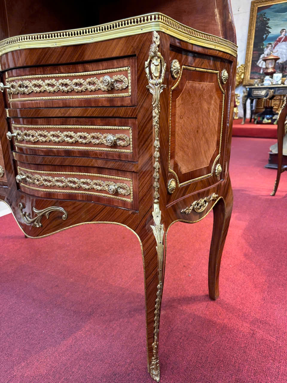 Tủ Cổ Nguyên Zin Cao Cấp – Hàng Hiếm Cho Dân Sưu Tầm Đẳng Cấp [TH2409]