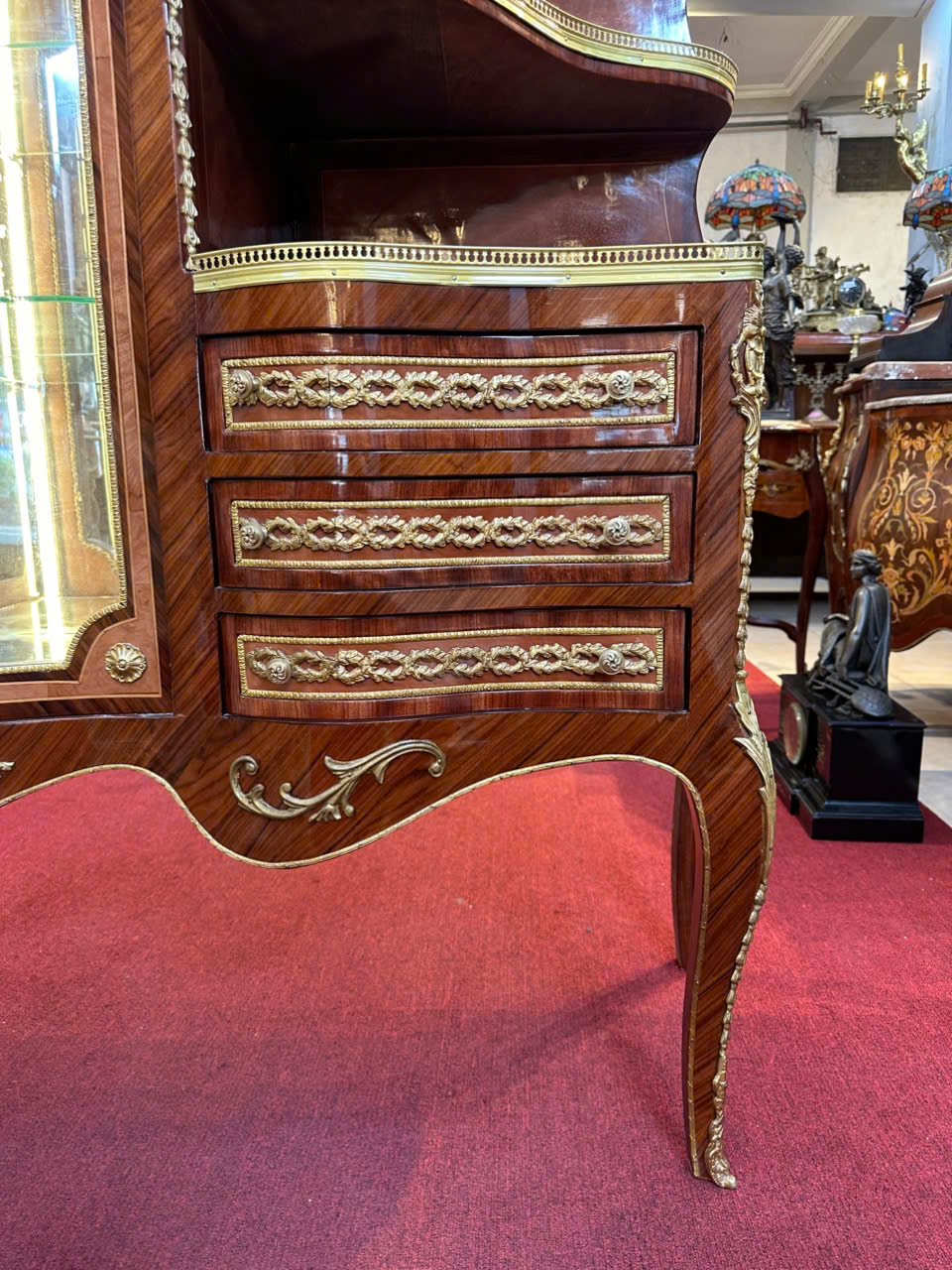 Tủ Cổ Nguyên Zin Cao Cấp – Hàng Hiếm Cho Dân Sưu Tầm Đẳng Cấp [TH2409]