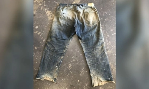 Quần jean thế kỷ 19 giá hơn 87.000 USD