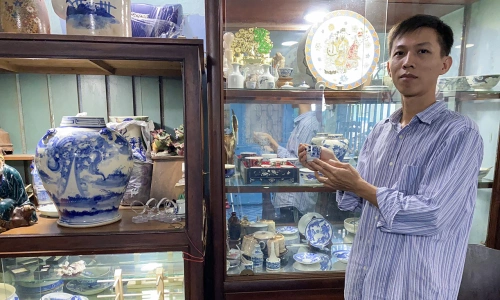 Người vá gốm, sứ cổ